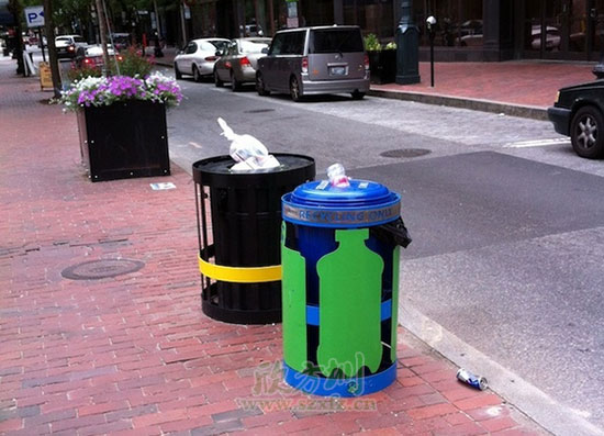 拾金不昧好品德，垃圾桶旁撿萬元巨款如數(shù)歸還