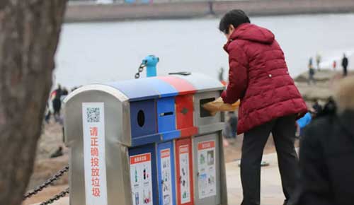 如何分類生活垃圾？四色垃圾桶，收納種類各不同