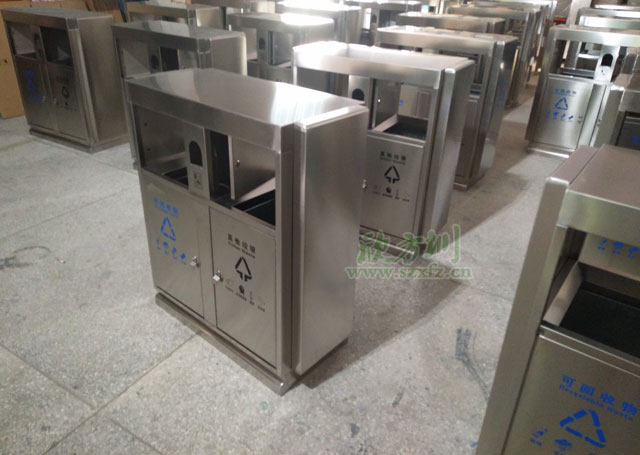 地鐵不銹鋼分類(lèi)垃圾桶工廠批量生產(chǎn)圖