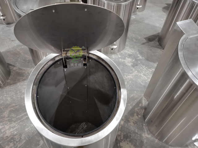 老舊小區(qū)不銹鋼地埋式腳踏垃圾桶4分類(lèi)果皮箱